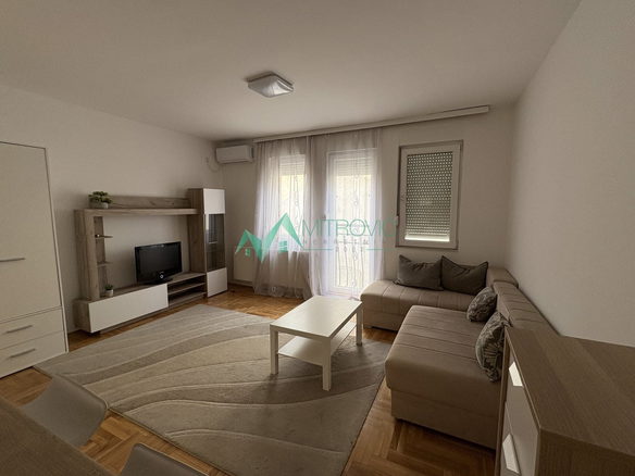 Stan Prodaja Novi Sad  29 m2