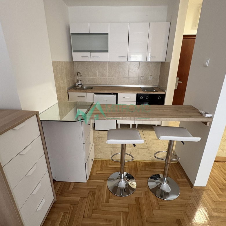 Stan Prodaja Novi Sad  29 m2
