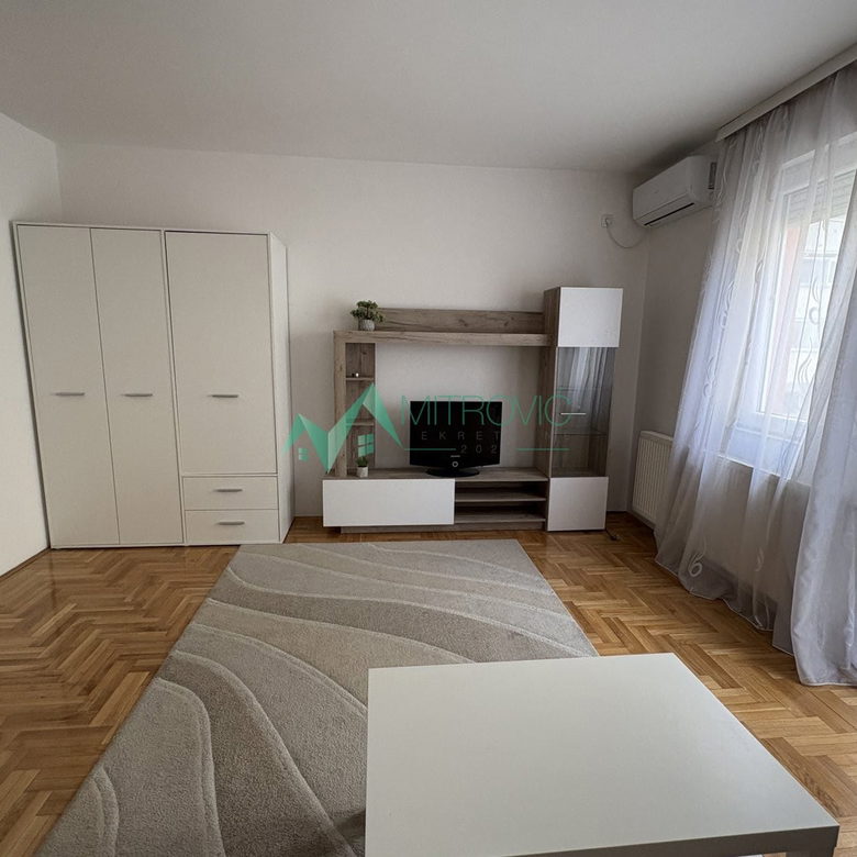 Stan Prodaja Novi Sad  29 m2