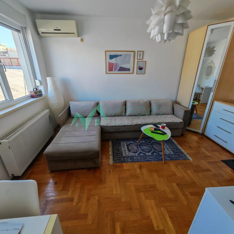 Stan Prodaja Novi Sad  24 m2