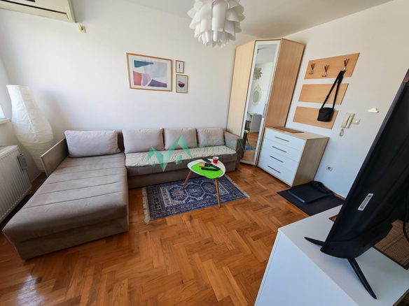 Stan Prodaja Novi Sad  24 m2