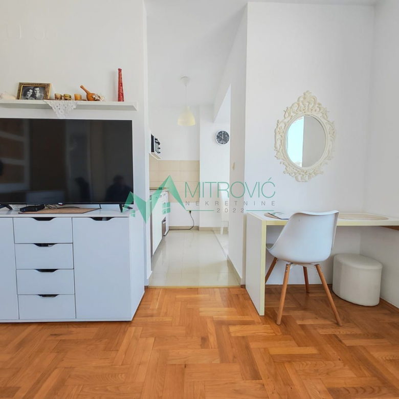 Stan Prodaja Novi Sad  24 m2