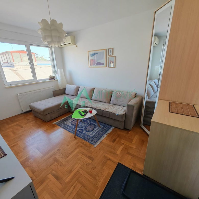 Stan Prodaja Novi Sad  24 m2