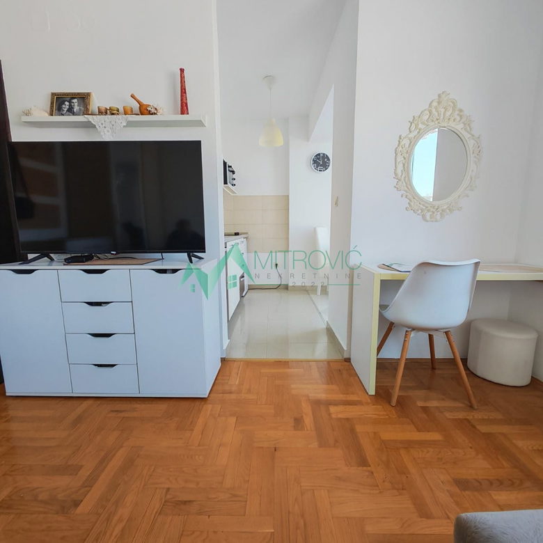 Stan Prodaja Novi Sad  24 m2