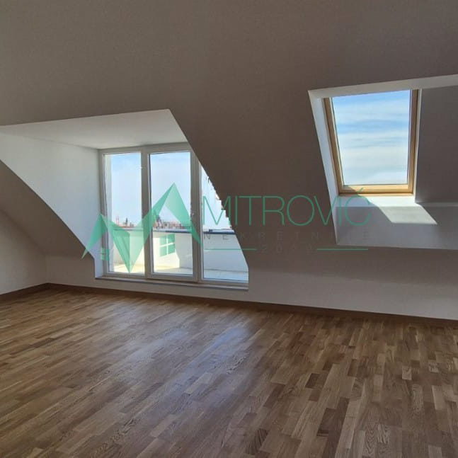 Stan Prodaja Petrovaradin  84 m2