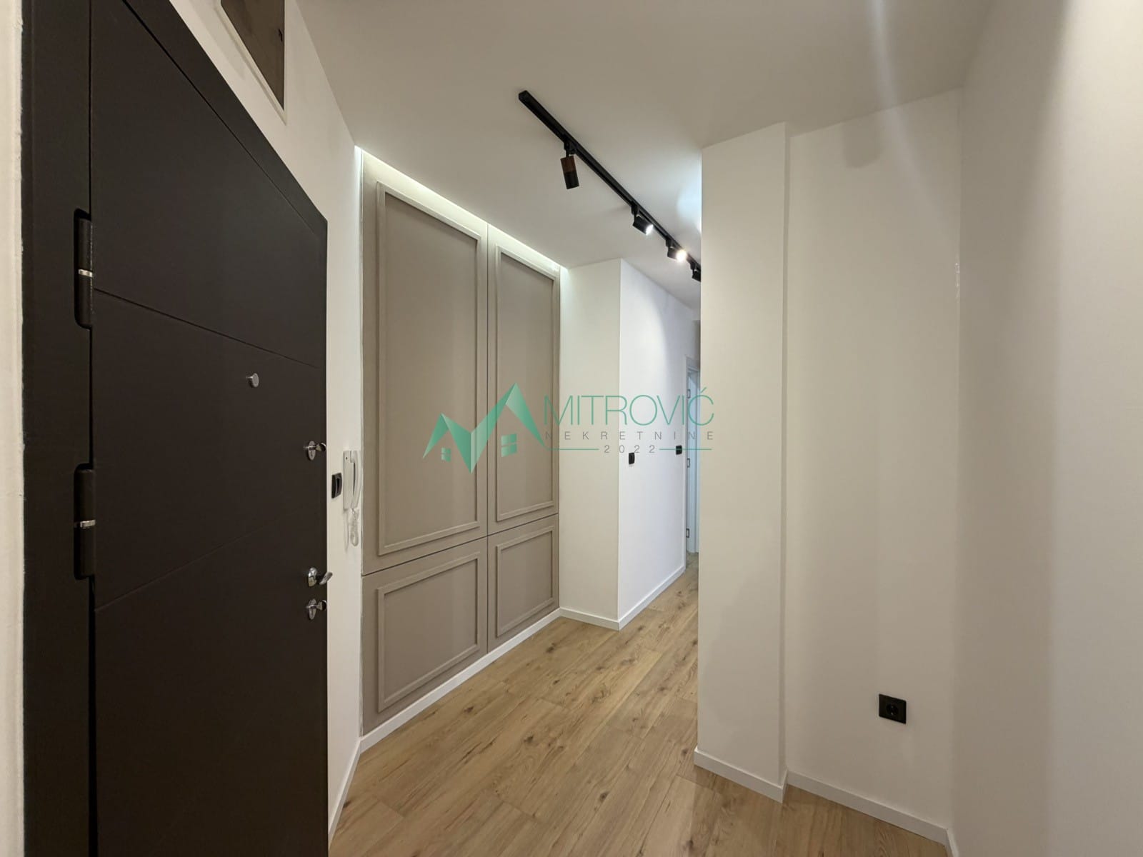 Stan Prodaja Novi Sad  58 m2