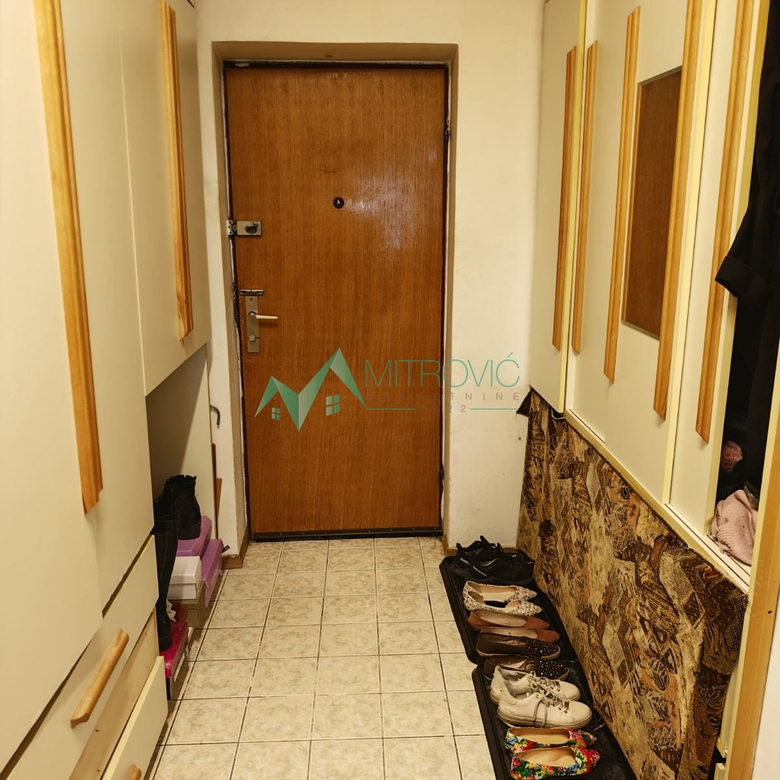 Stan Prodaja Novi Sad  65 m2