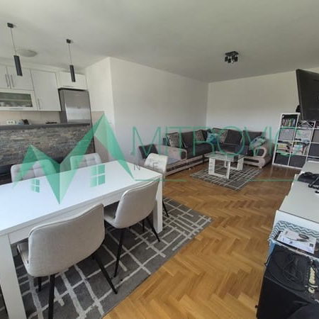 Stan Prodaja Novi Sad  60 m2