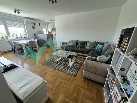 Stan Prodaja Novi Sad  60 m2