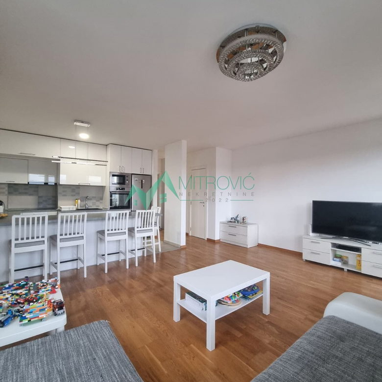 Stan Prodaja Novi Sad  82 m2