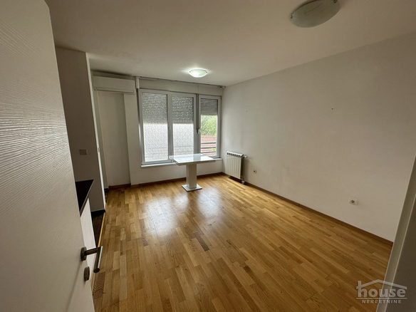 Stan Prodaja Novi Sad  48 m2