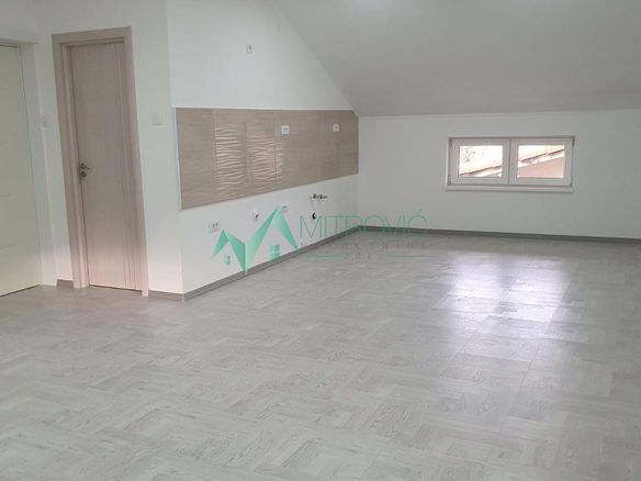 Stan Prodaja Novi Sad  71 m2