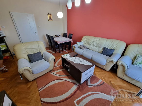 Stan Prodaja Novi Sad  65 m2