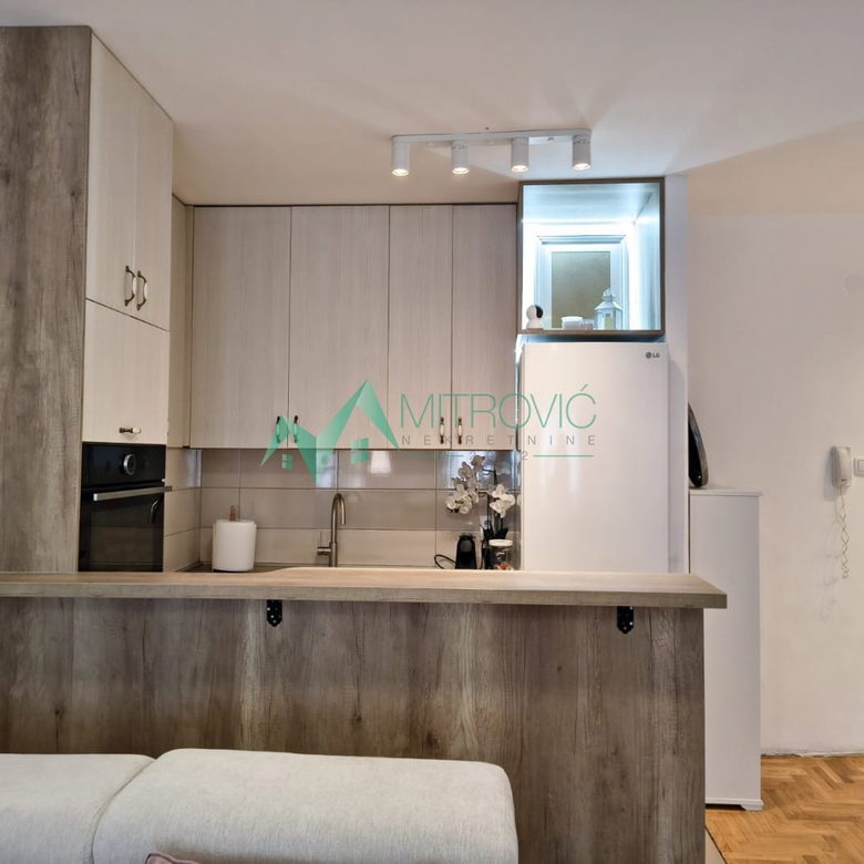 Stan Prodaja Novi Sad  64 m2