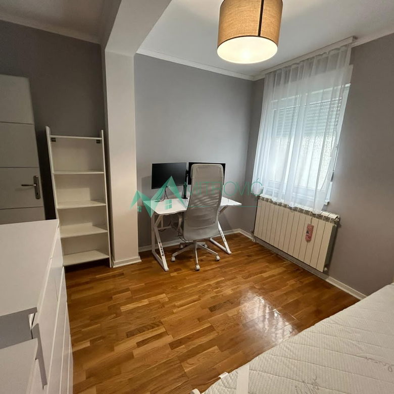 Stan Prodaja Novi Sad  67 m2