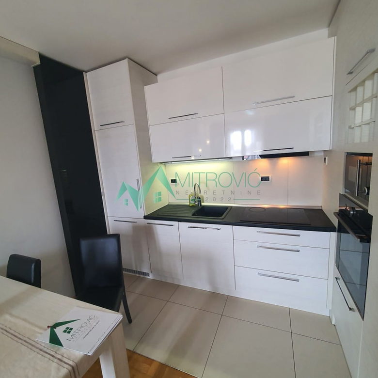 Stan Prodaja Novi Sad  42 m2