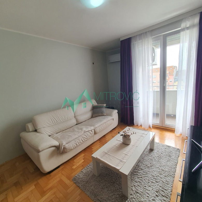 Stan Prodaja Novi Sad  42 m2