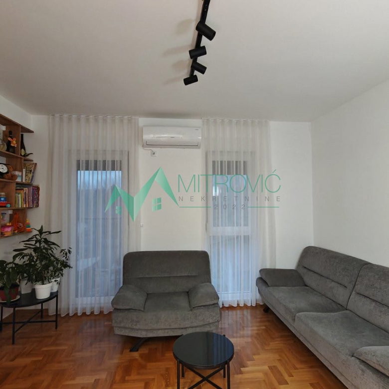 Stan Prodaja Novi Sad  42 m2