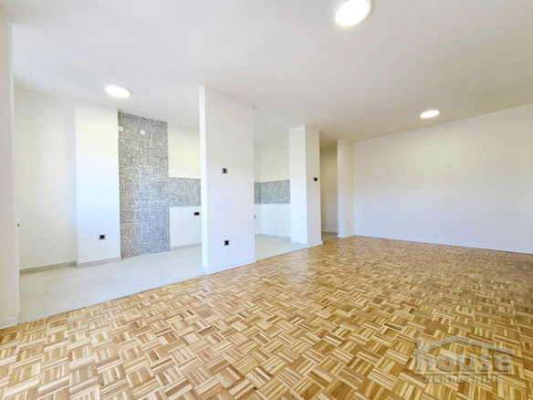 Stan Prodaja Novi Sad  55 m2