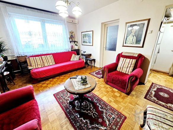 Stan Prodaja Novi Sad  43 m2