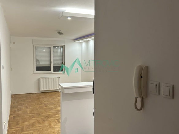 Stan Prodaja Novi Sad  54 m2
