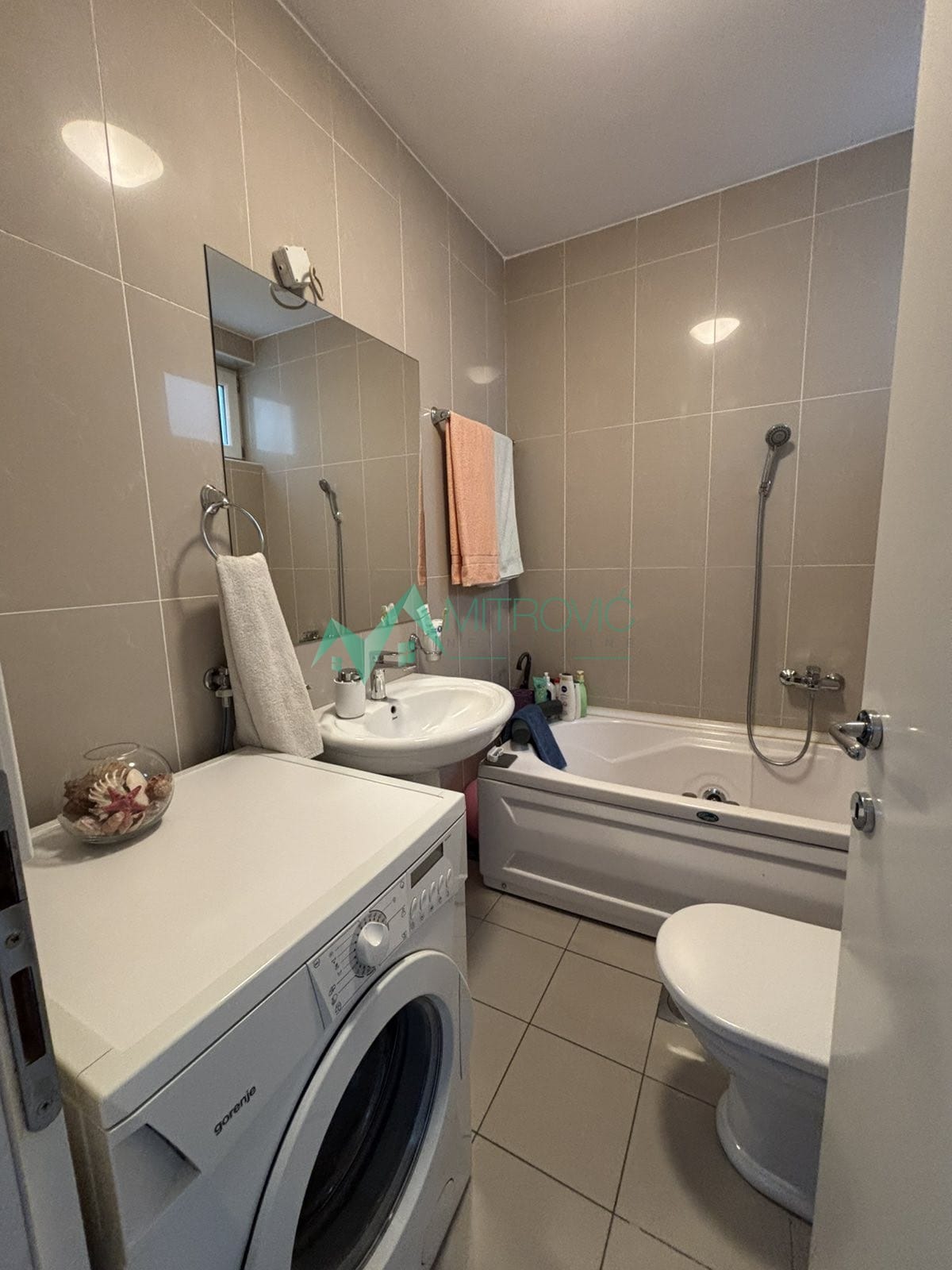 Stan Prodaja Novi Sad  54 m2