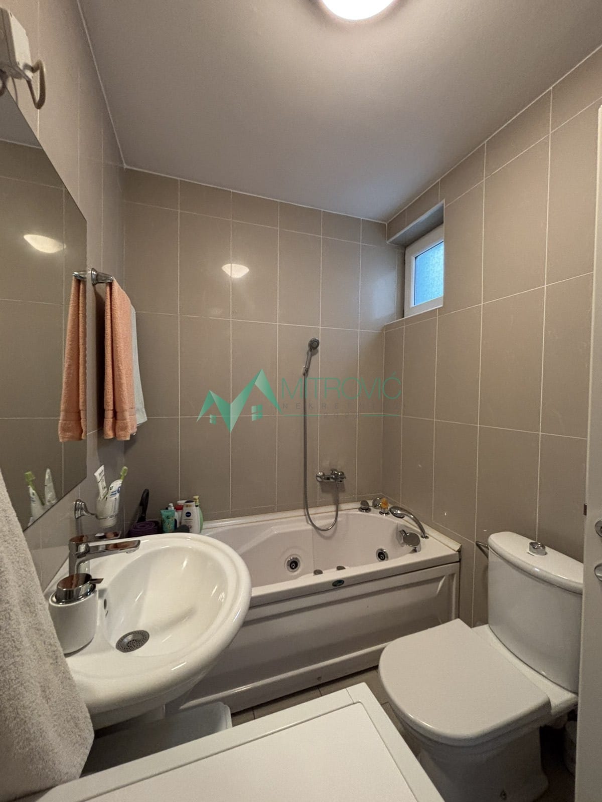 Stan Prodaja Novi Sad  54 m2