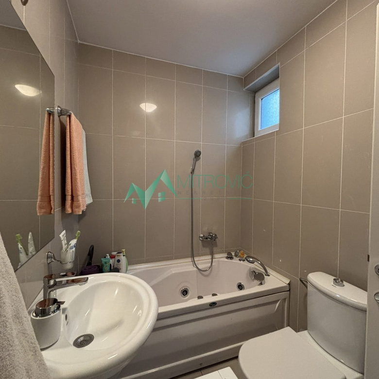 Stan Prodaja Novi Sad  54 m2