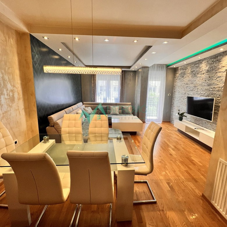 Stan Prodaja Novi Sad  57 m2