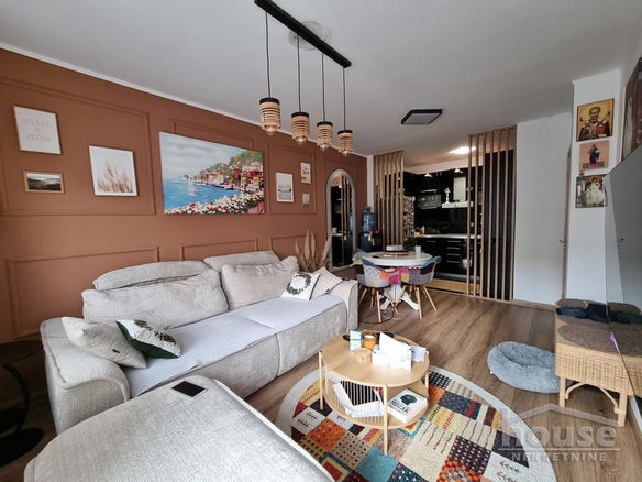 Stan Prodaja Novi Sad  47 m2
