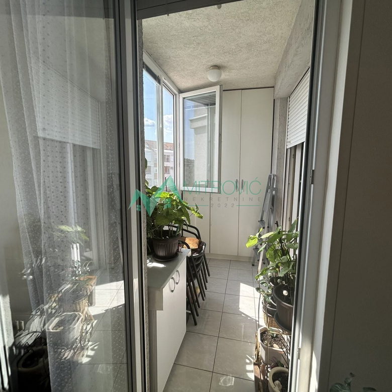 Stan Prodaja Novi Sad  45 m2