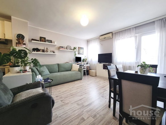 Stan Prodaja Novi Sad  48 m2