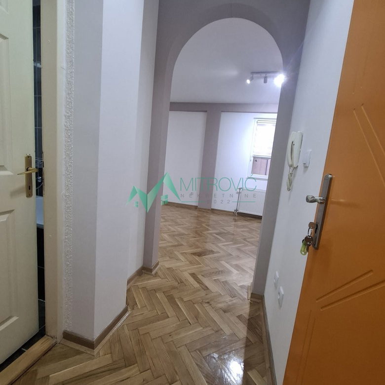 Stan Prodaja Novi Sad  40 m2