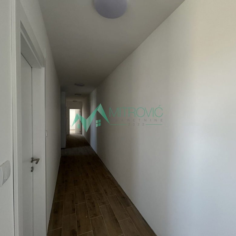 Stan Prodaja Novi Sad  82 m2
