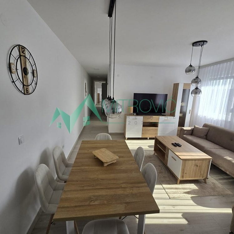 Stan Prodaja Novi Sad  88 m2