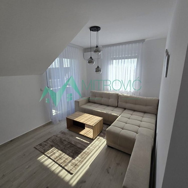 Stan Prodaja Novi Sad  88 m2