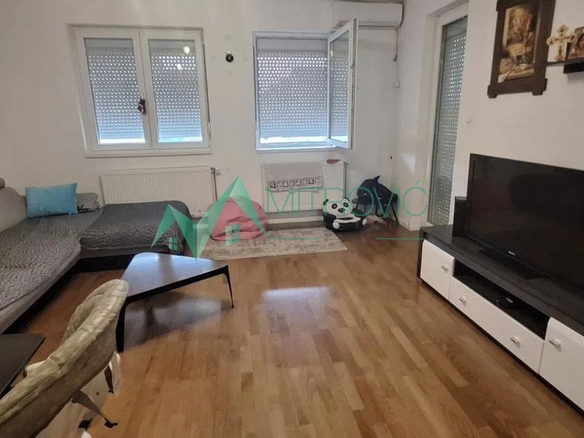 Stan Prodaja Novi Sad  75 m2