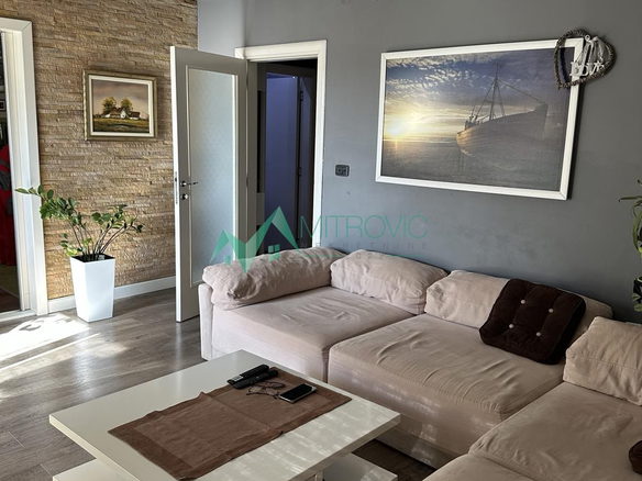 Stan Prodaja Novi Sad  81 m2