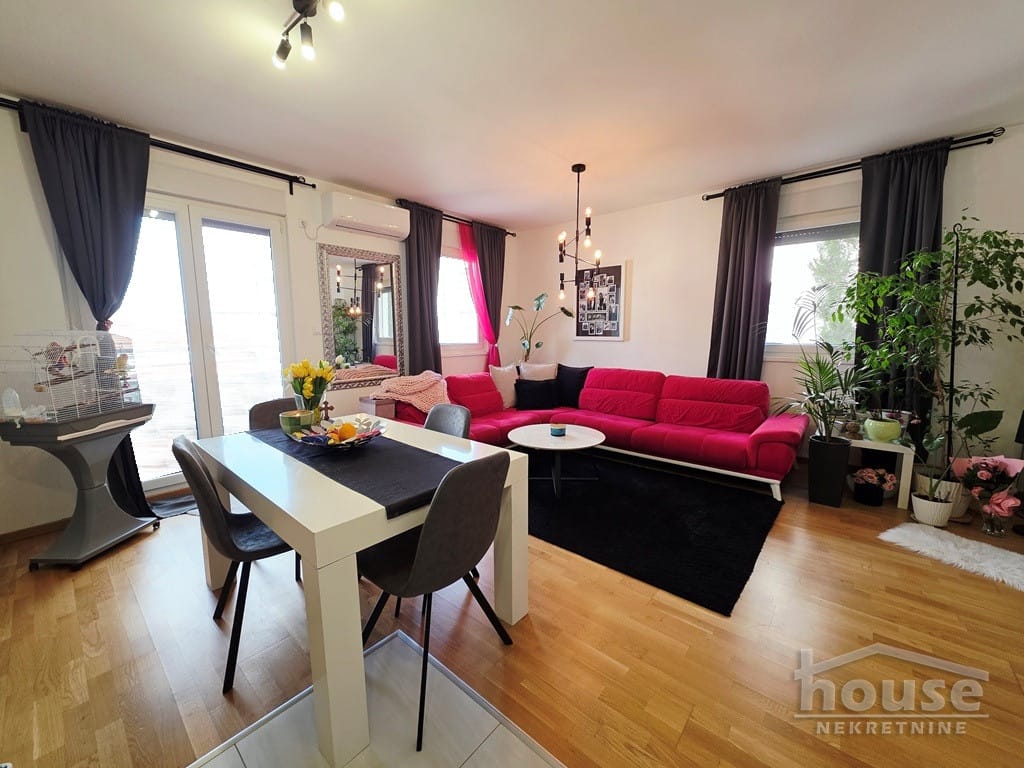 Stan Prodaja Novi Sad  72 m2