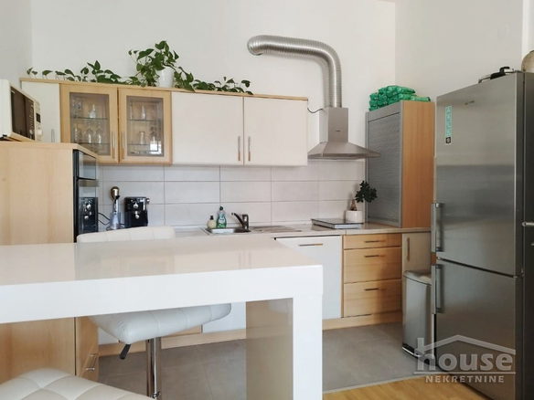 Stan Prodaja Novi Sad  71 m2