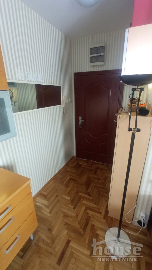 Stan Prodaja Novi Sad  65 m2