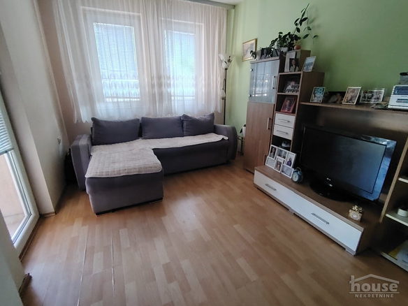 Stan Prodaja Novi Sad  81 m2