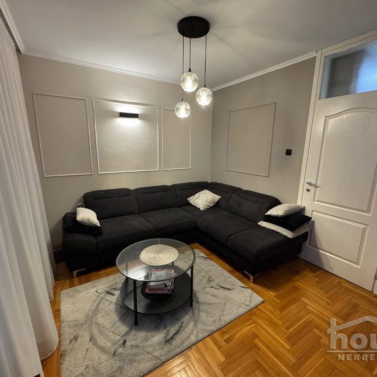 Stan Prodaja Novi Sad  80 m2