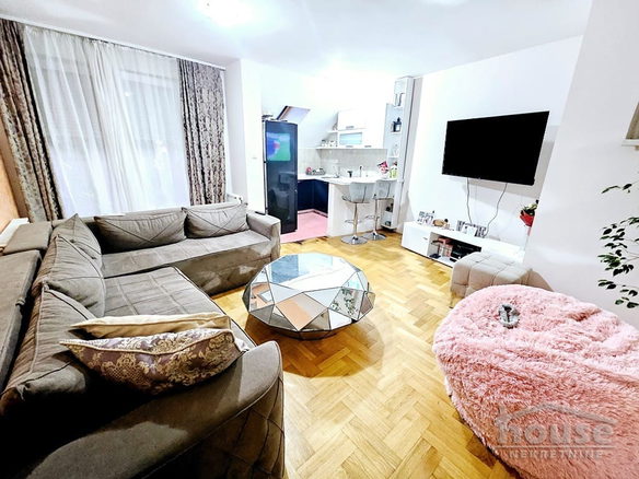 Stan Prodaja Novi Sad  75 m2