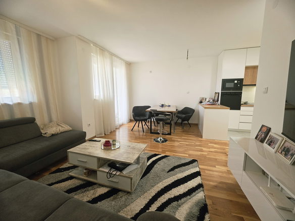 Stan Prodaja Novi Sad  78 m2