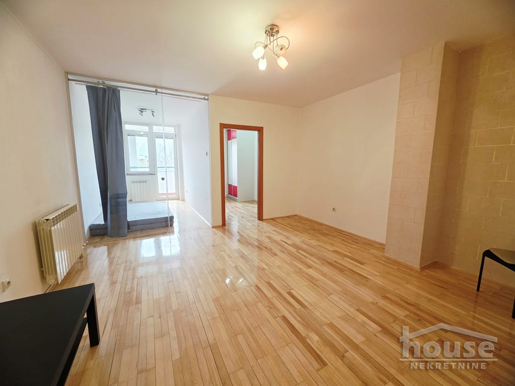Stan Prodaja Novi Sad  48 m2