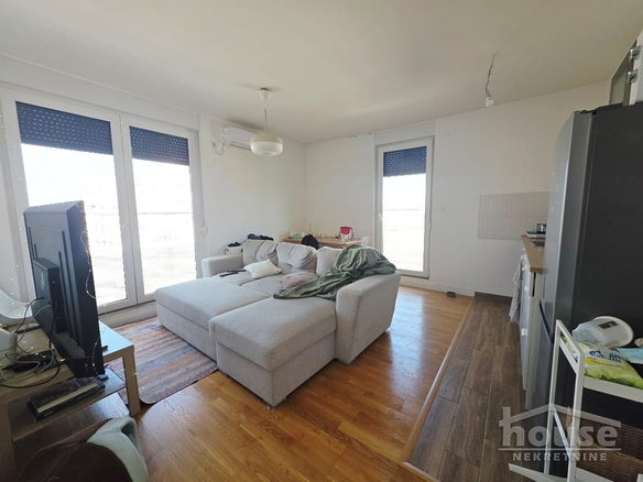 Stan Prodaja Novi Sad  65 m2