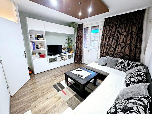 Stan Prodaja Novi Sad  81 m2