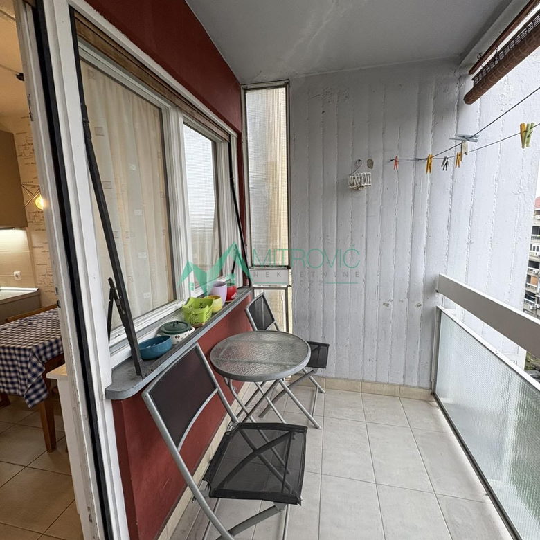 Stan Prodaja Novi Sad  74 m2