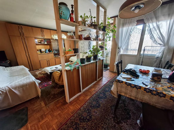 Stan Prodaja Novi Sad  80 m2
